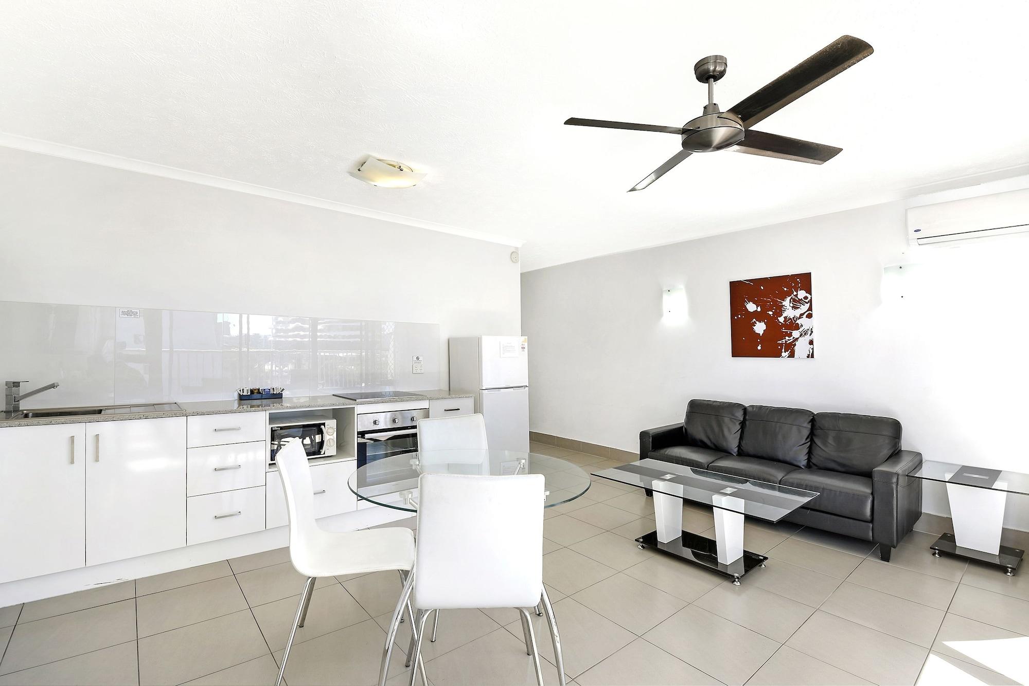 Broadbeach Travel Inn Apartments Gold Coast Exterior photo