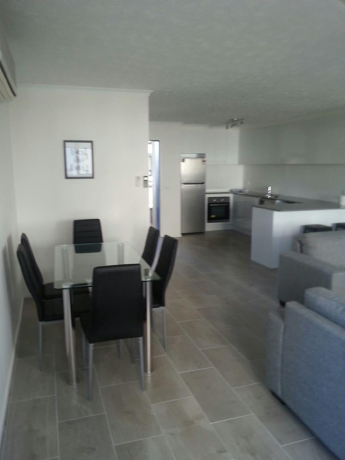 Broadbeach Travel Inn Apartments Gold Coast Exterior photo