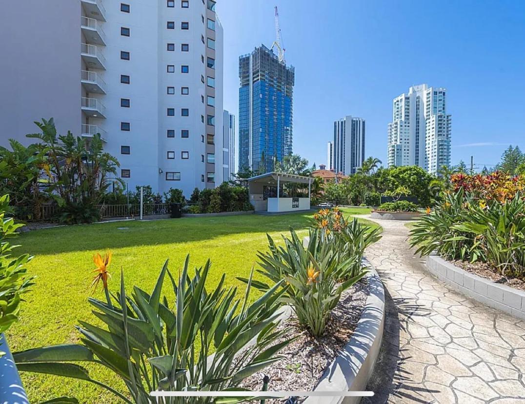 Broadbeach Travel Inn Apartments Gold Coast Exterior photo